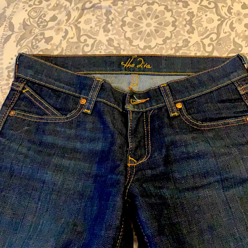 The Diva Jean 👖